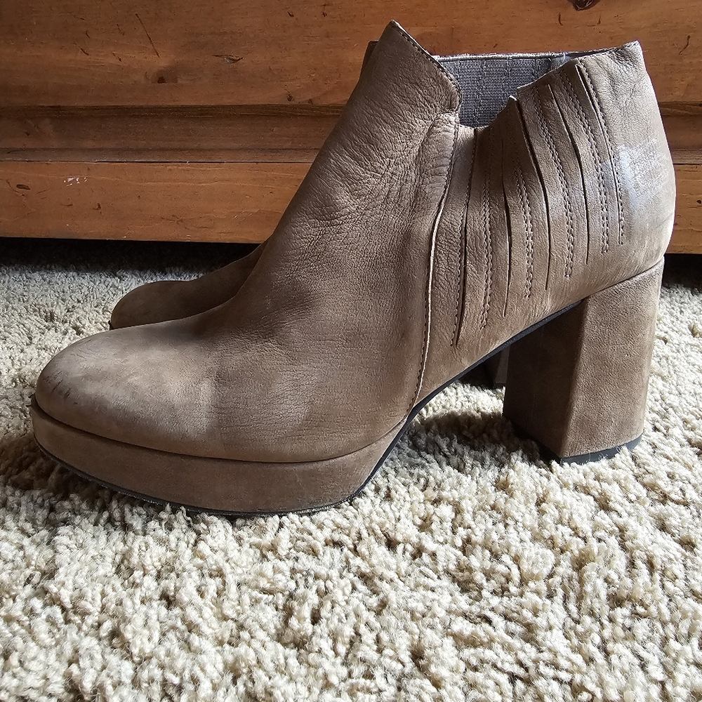 Eileen Fisher Bird Booties Platform Size 10